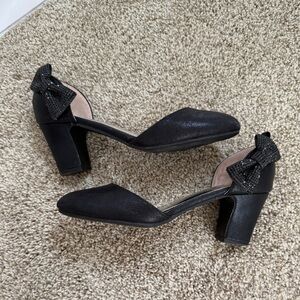 Badgley Mischka Girls Block Heel Bow Dress Shoes Size 4